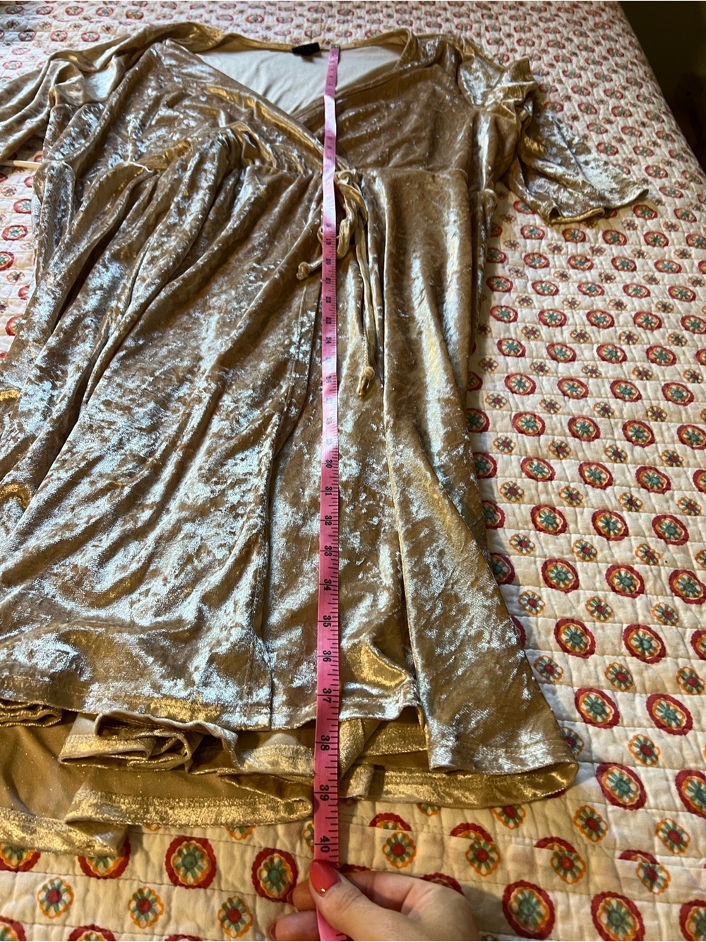 EUC Torrid Champagne Velvet Faux Wrap Dress size 4XL - Picture 7 of 8
